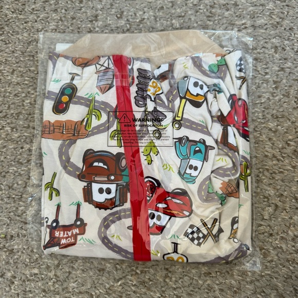 NWT Little Sleepies 6-12 Months Disney Cars Zippy - Picture 5 of 5